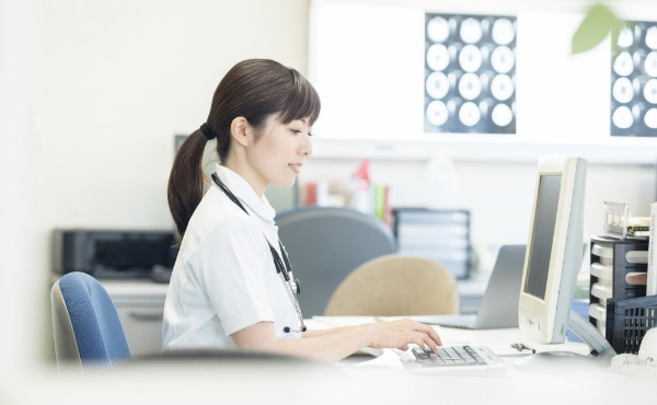 看護師に役立つ!電子カルテの使い方・操作方法を解説