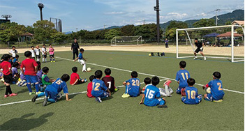 A soccer clinic in progress